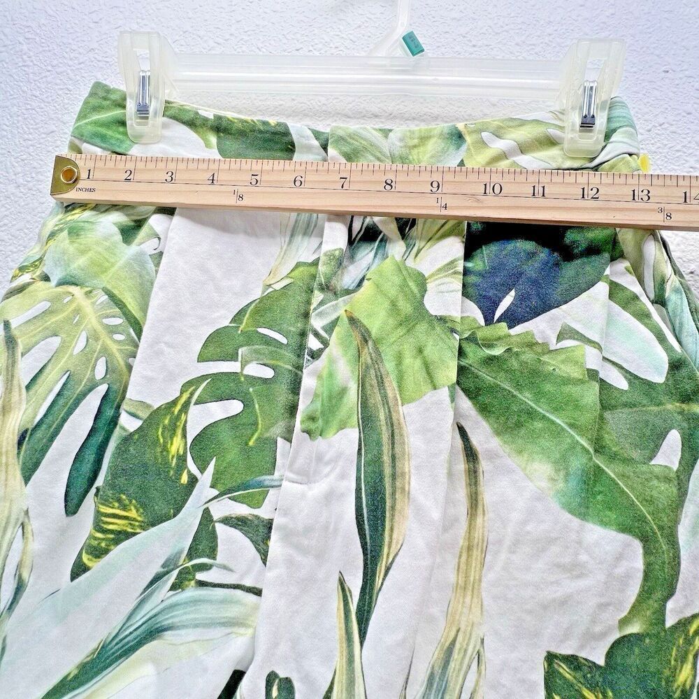 Gianni Bini green women Palm Print short hawaiia island  vacation pockets Size 4 - Picture 5 of 10